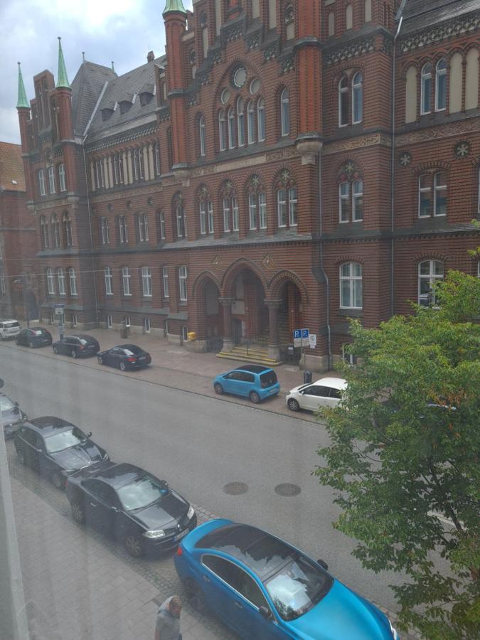 Altstadthotel Zum Goldenen Anker Lubeck Exterior photo